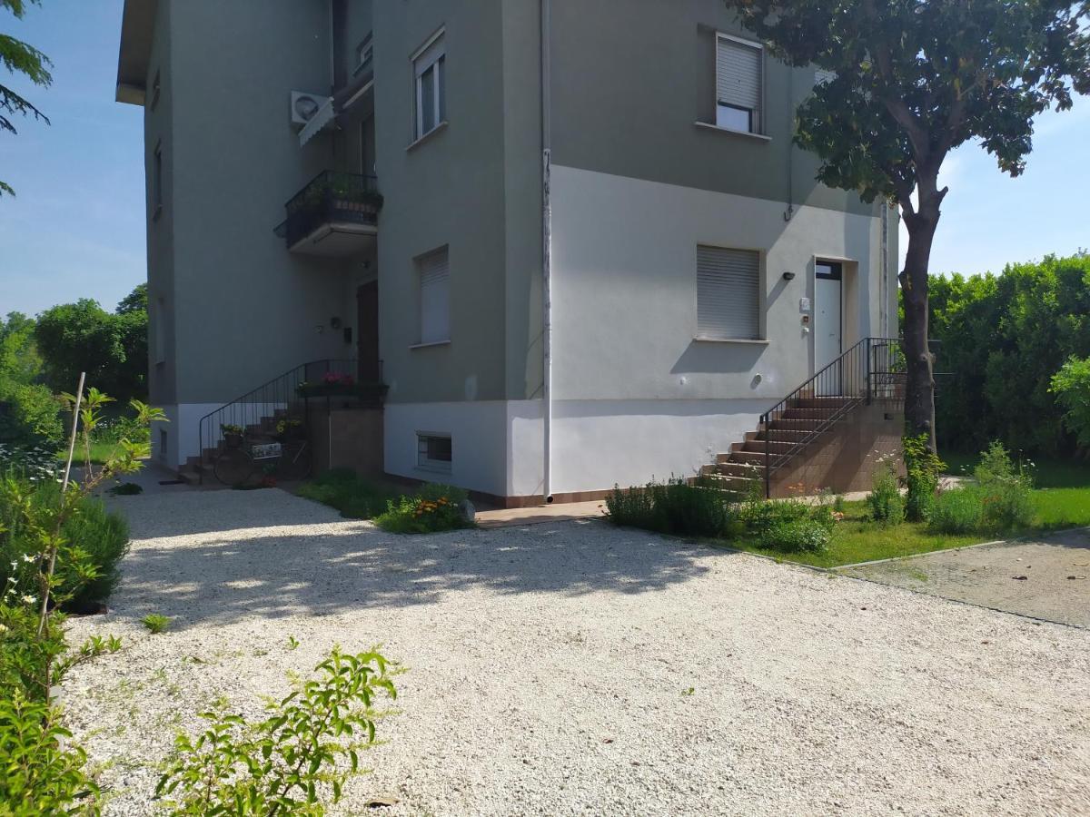 Casa Vacanze I Giardini Di Marzo San Giorgio di Mantova ภายนอก รูปภาพ
